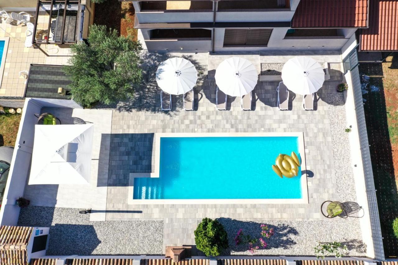 Apartment Nina With Private Pool Nova Vas  Exterior photo