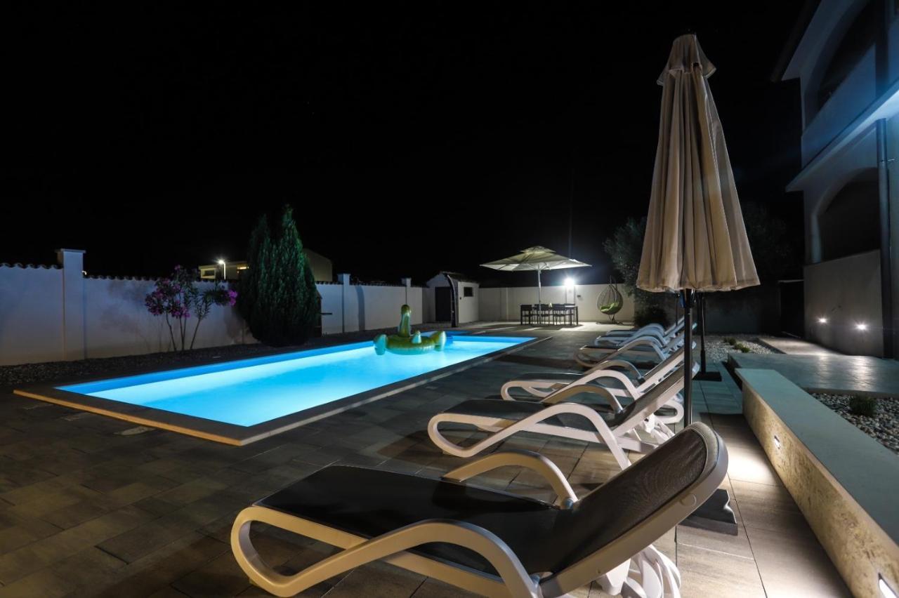 Apartment Nina With Private Pool Nova Vas  Exterior photo